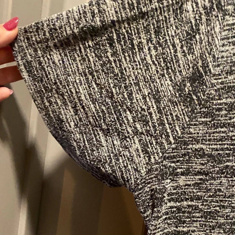 Ava Viv 2X Black Crisscross Neck Top Plus Size Tee - Picture 4 of 8